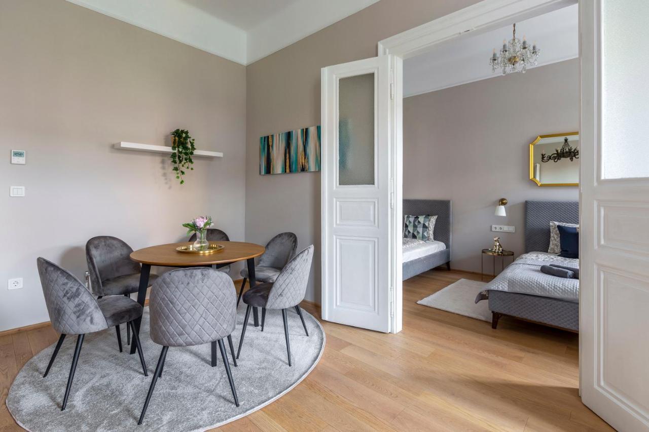 Luxury Elizabeth Residence next to the New York Café Budapest Exterior foto